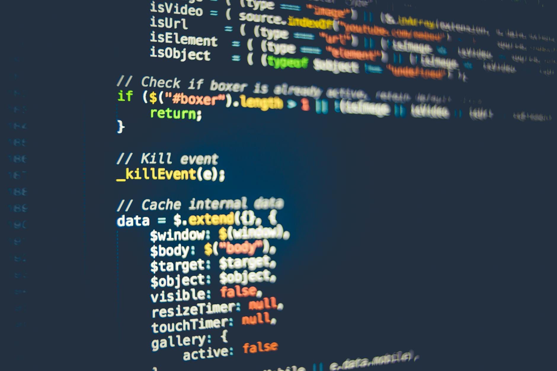 Kolorowy kod programistyczny na monitorze w nowoczesnym edytorze